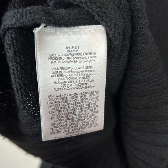 BCBGMAXAZRIA Iris Draped Puff Long Sleeve Sweater Size M - Picture 8 of 8